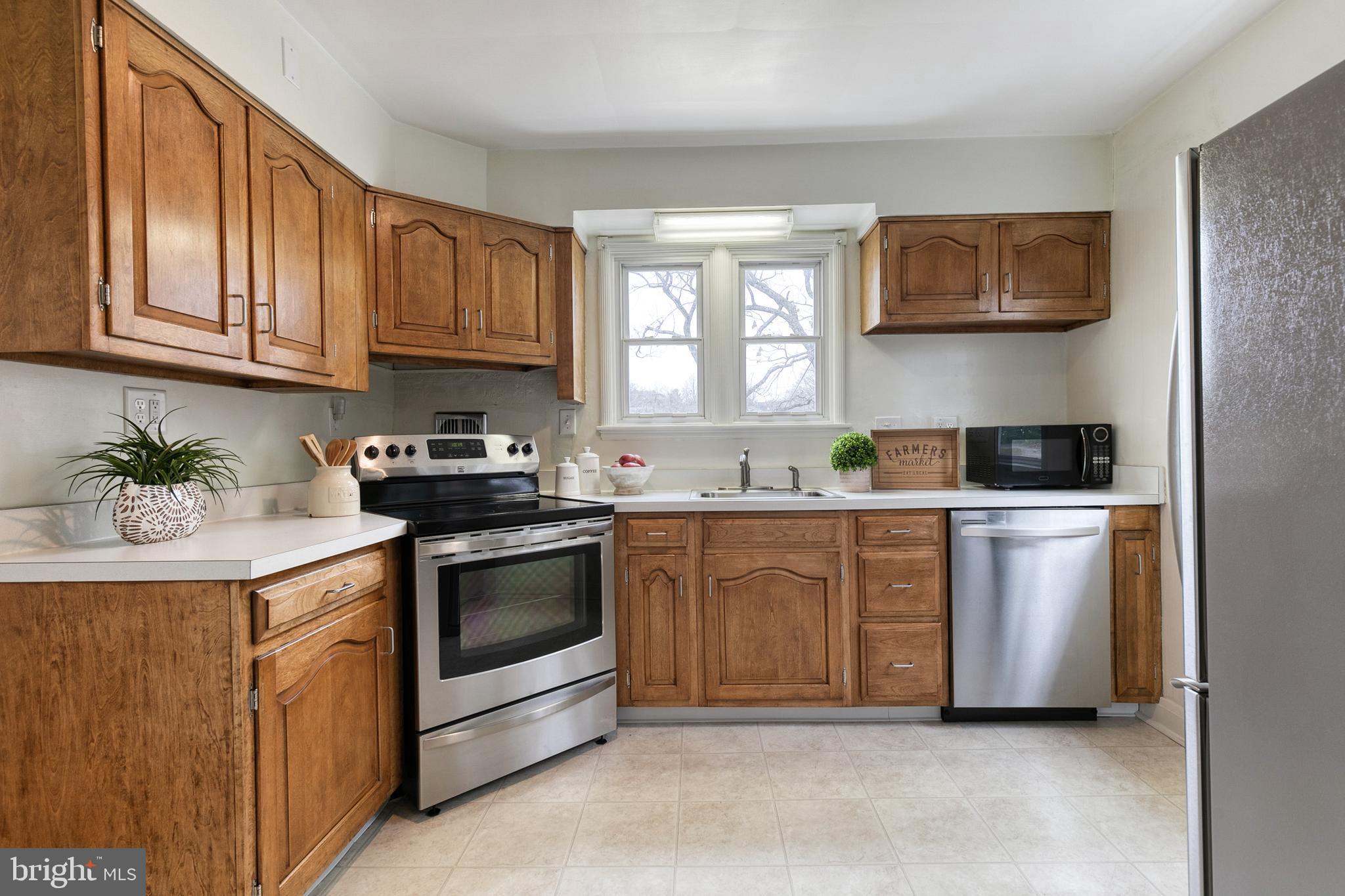 4028 Deepwood Road Baltimore, MD 21218 - Photo 17 of 34 Gallery Image 17