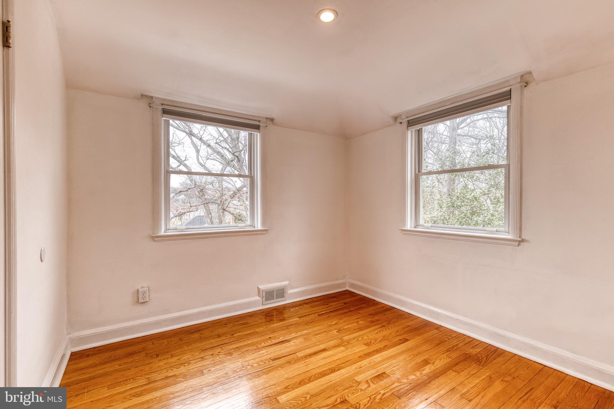 4028 Deepwood Road Baltimore, MD 21218 - Photo 24 of 34 Gallery Image 24