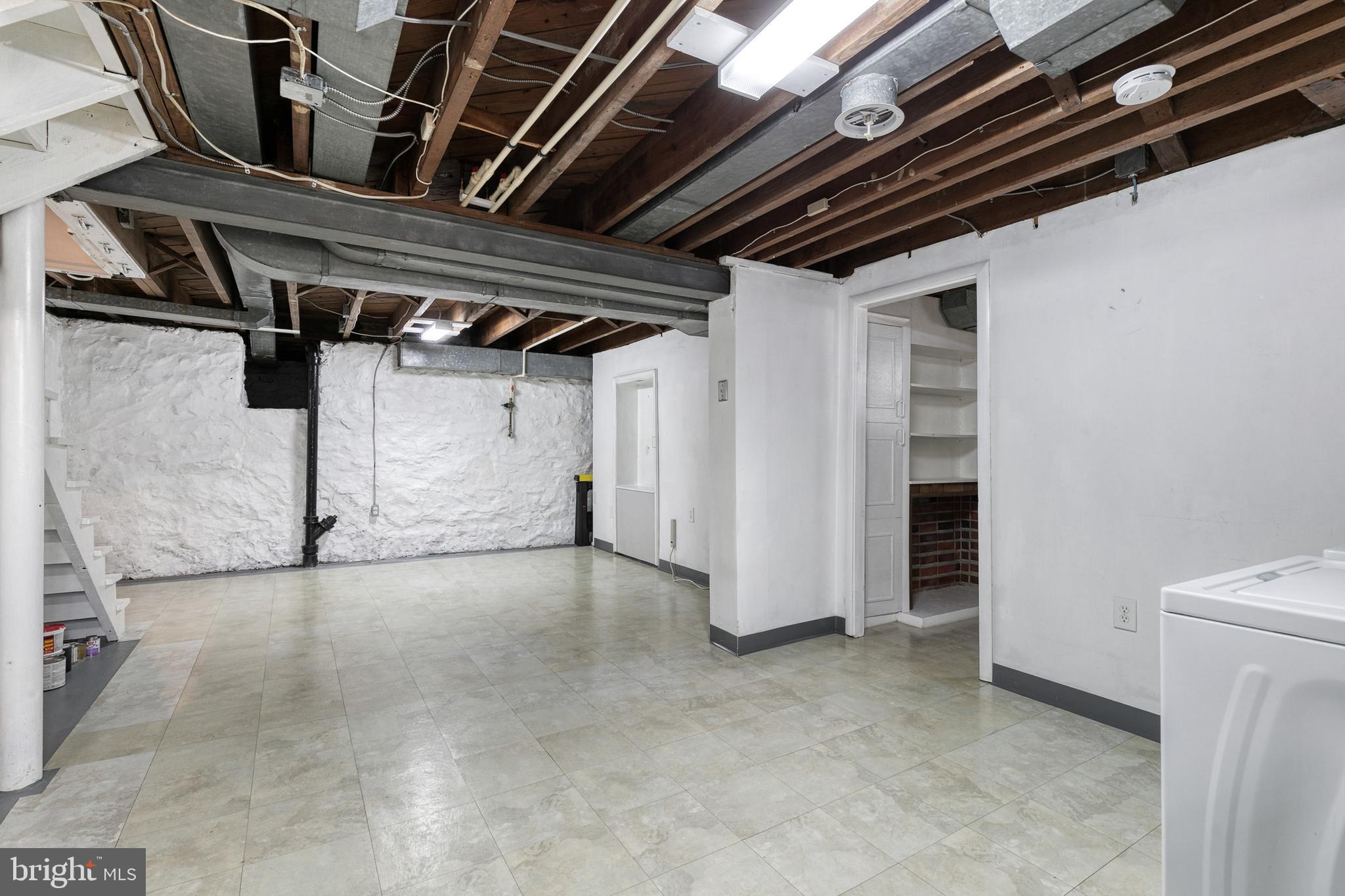 4028 Deepwood Road Baltimore, MD 21218 - Photo 27 of 34 Gallery Image 27