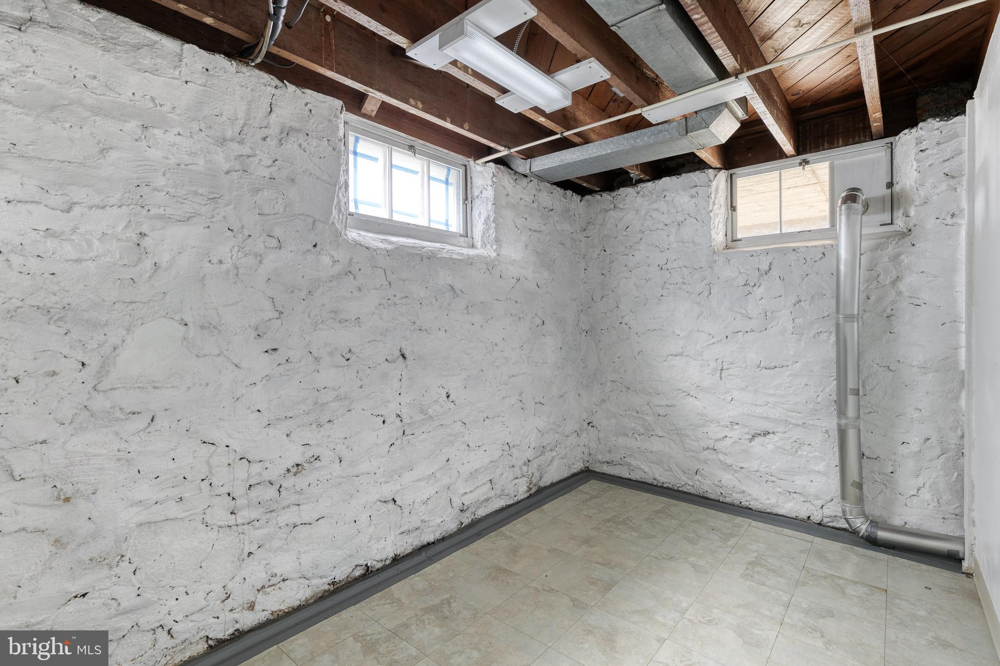 4028 Deepwood Road Baltimore, MD 21218 - Photo 28 of 34 Gallery Image 28