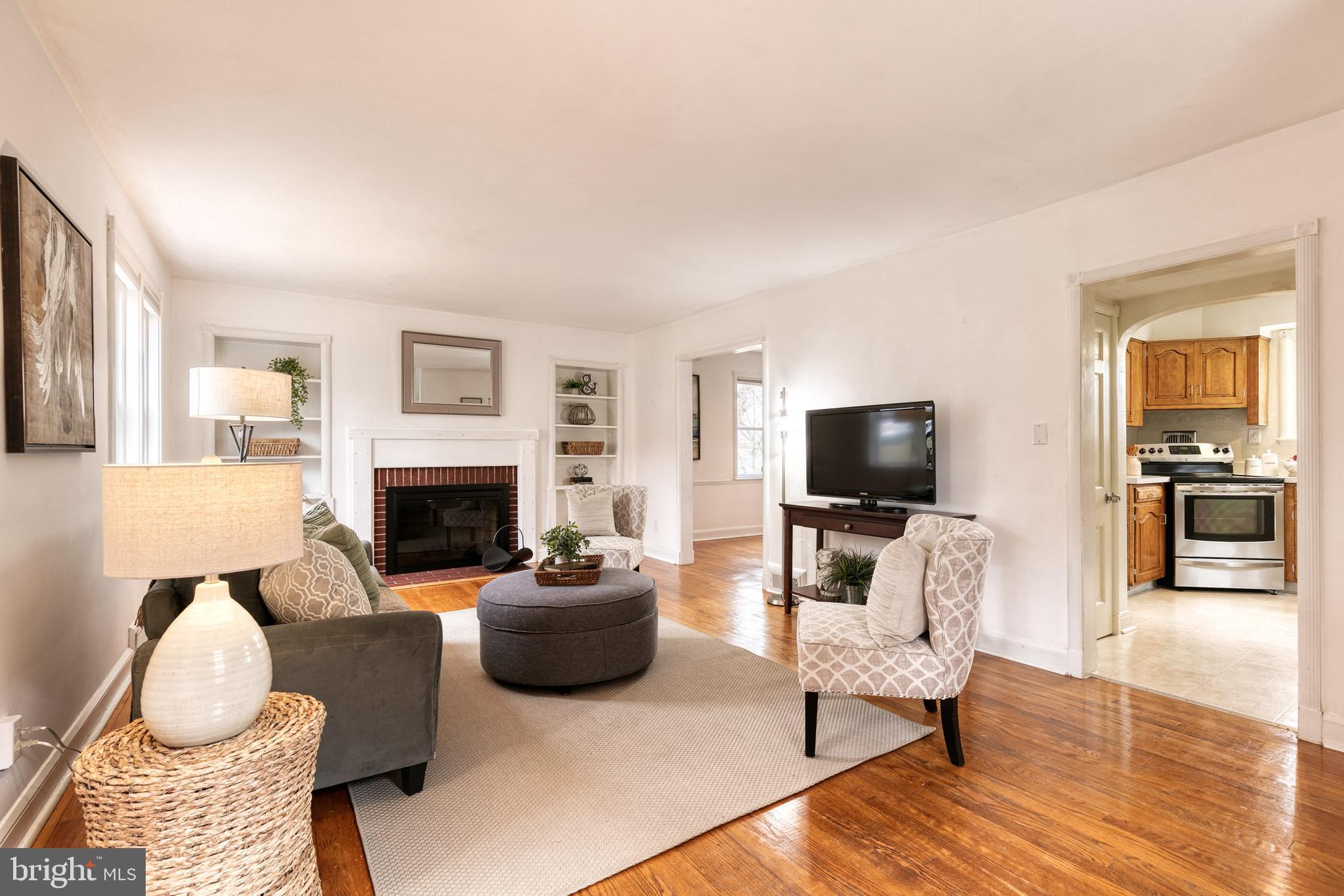 4028 Deepwood Road Baltimore, MD 21218 - Photo 6 of 34 Gallery Image 6
