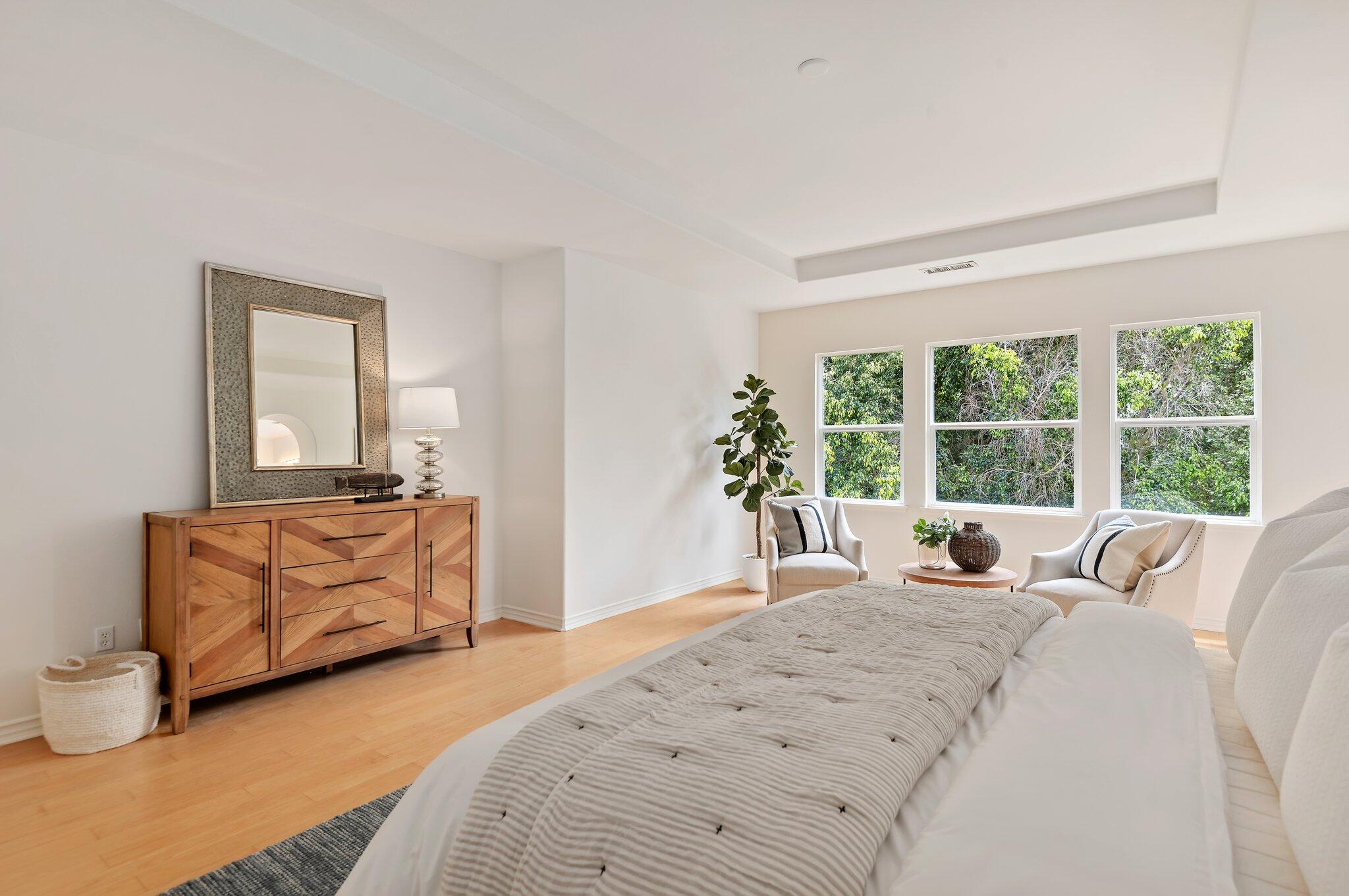 224 King Daniel Lane Goleta, CA 93117 - Photo 25 of 38 a bedroom with a bed and a window