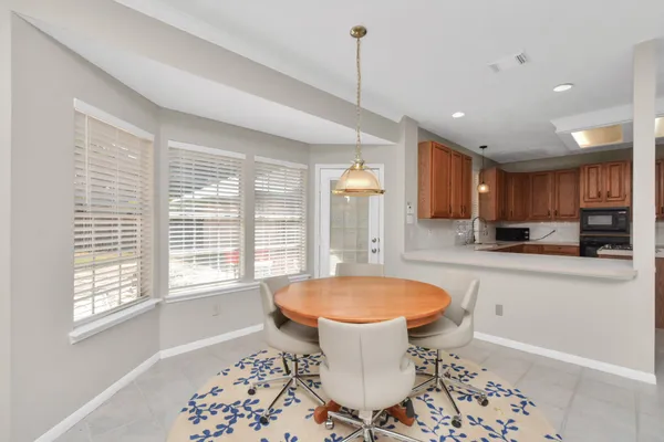 $285,000 | 10615 Vandercroft Court, Houston, TX 77070