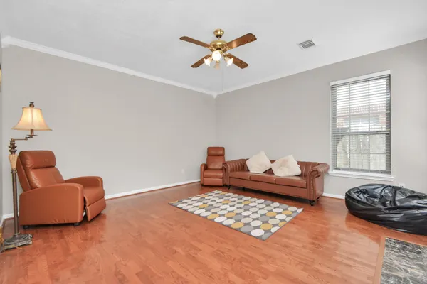 $285,000 | 10615 Vandercroft Court, Houston, TX 77070