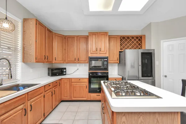 $285,000 | 10615 Vandercroft Court, Houston, TX 77070