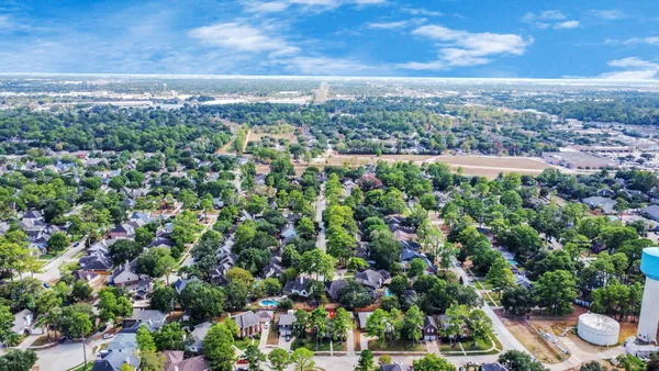 $285,000 | 10615 Vandercroft Court, Houston, TX 77070