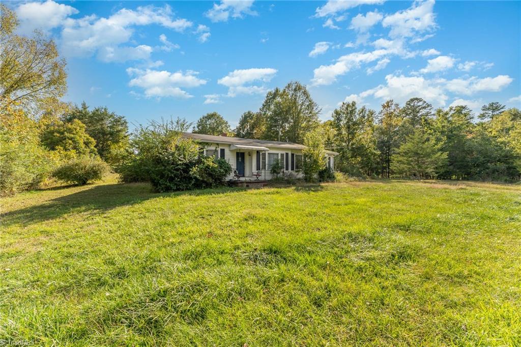 2840 Ernest Road Asheboro, NC 27203 - Photo 3 of 30 Gallery Image 3