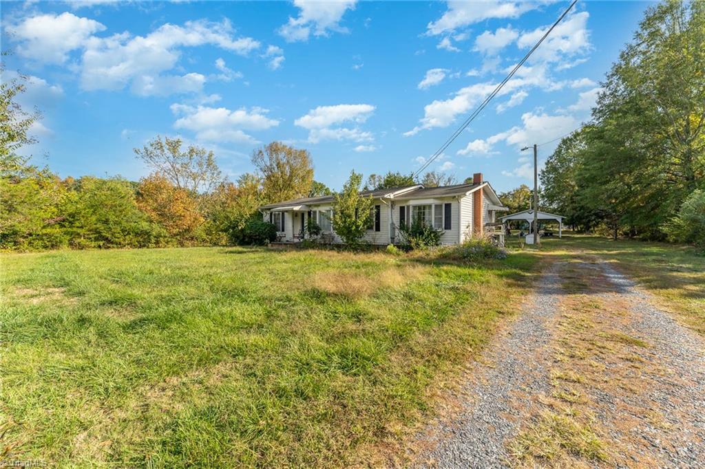 2840 Ernest Road Asheboro, NC 27203 - Photo 4 of 30 Gallery Image 4