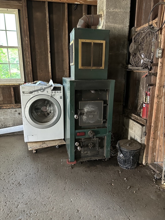 80 Phillips Street Hanson, MA 02341 - Photo 9 of 9 a utility room with dryer and washer