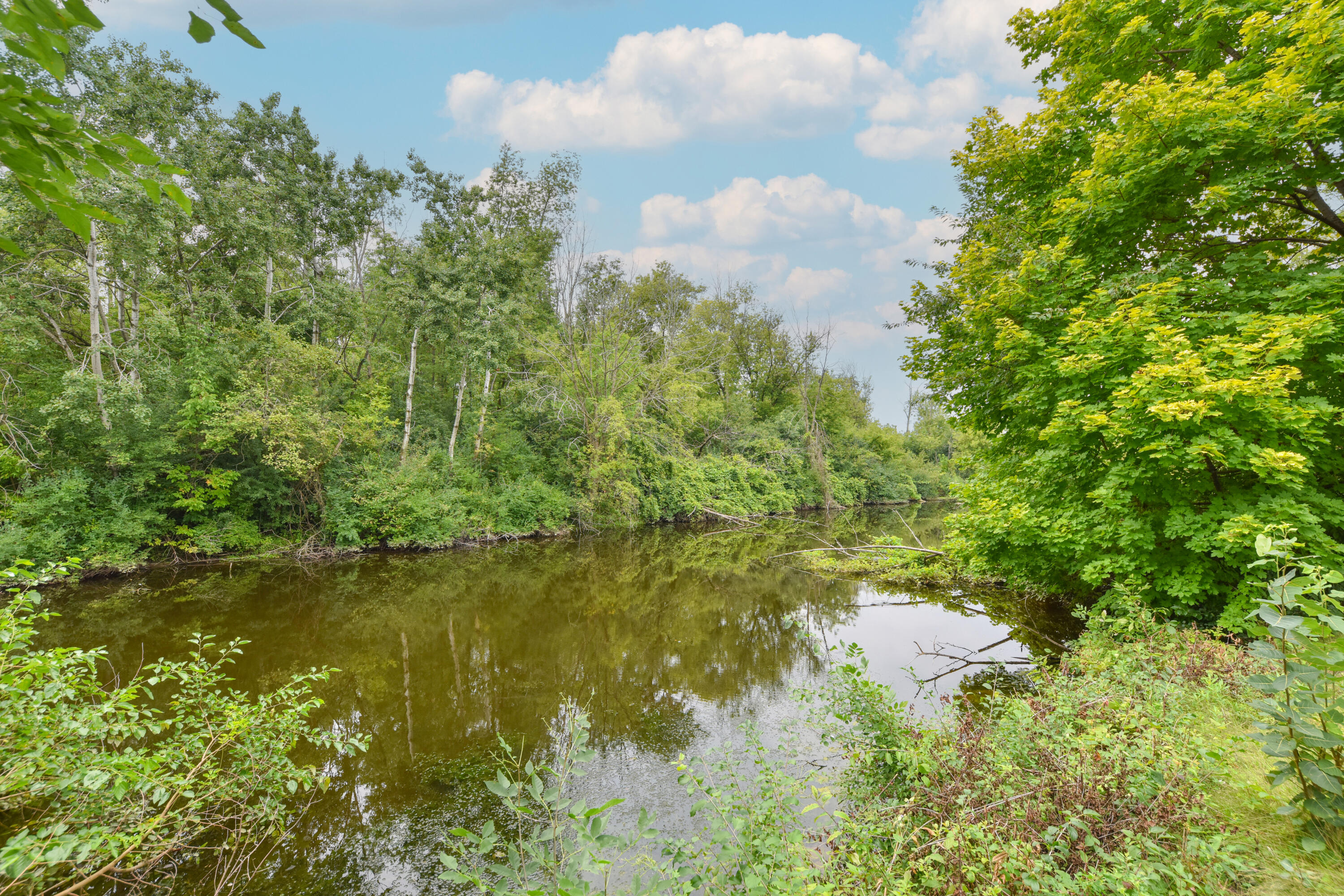 433 Slinger Road, Unit S4 Slinger, WI 53086 - Photo 20 of 21 Backyard Views
