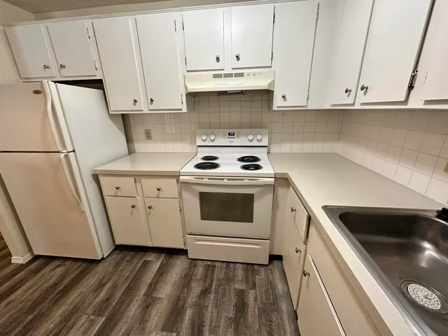 $2,141 | 99 Powers Street, Unit 174, Milford, NH 03055