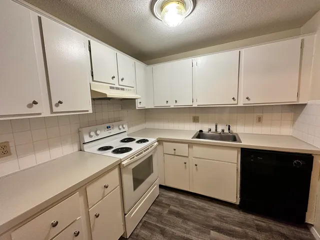 $2,141 | 99 Powers Street, Unit 174, Milford, NH 03055