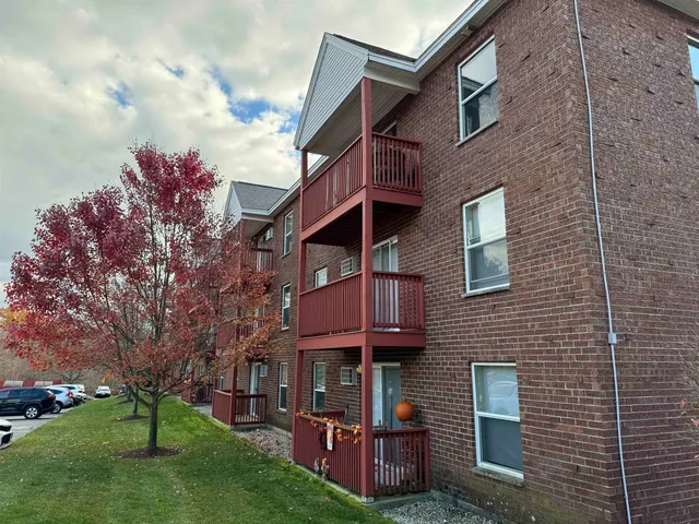 $2,141 | 99 Powers Street, Unit 174, Milford, NH 03055