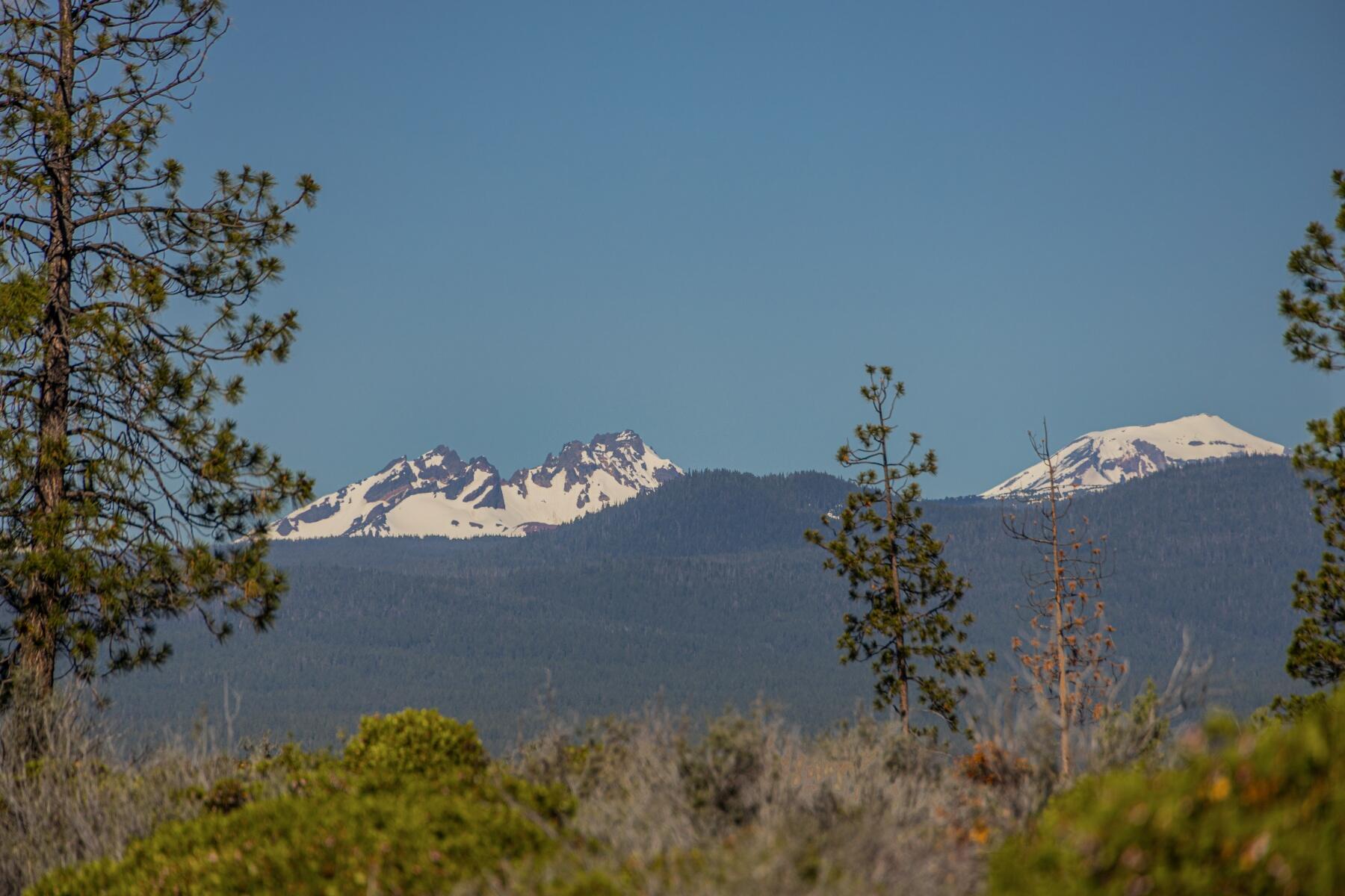 62545 Huntsman Loop Bend Bend, OR 97703 - Photo 9 of 21 batch_13