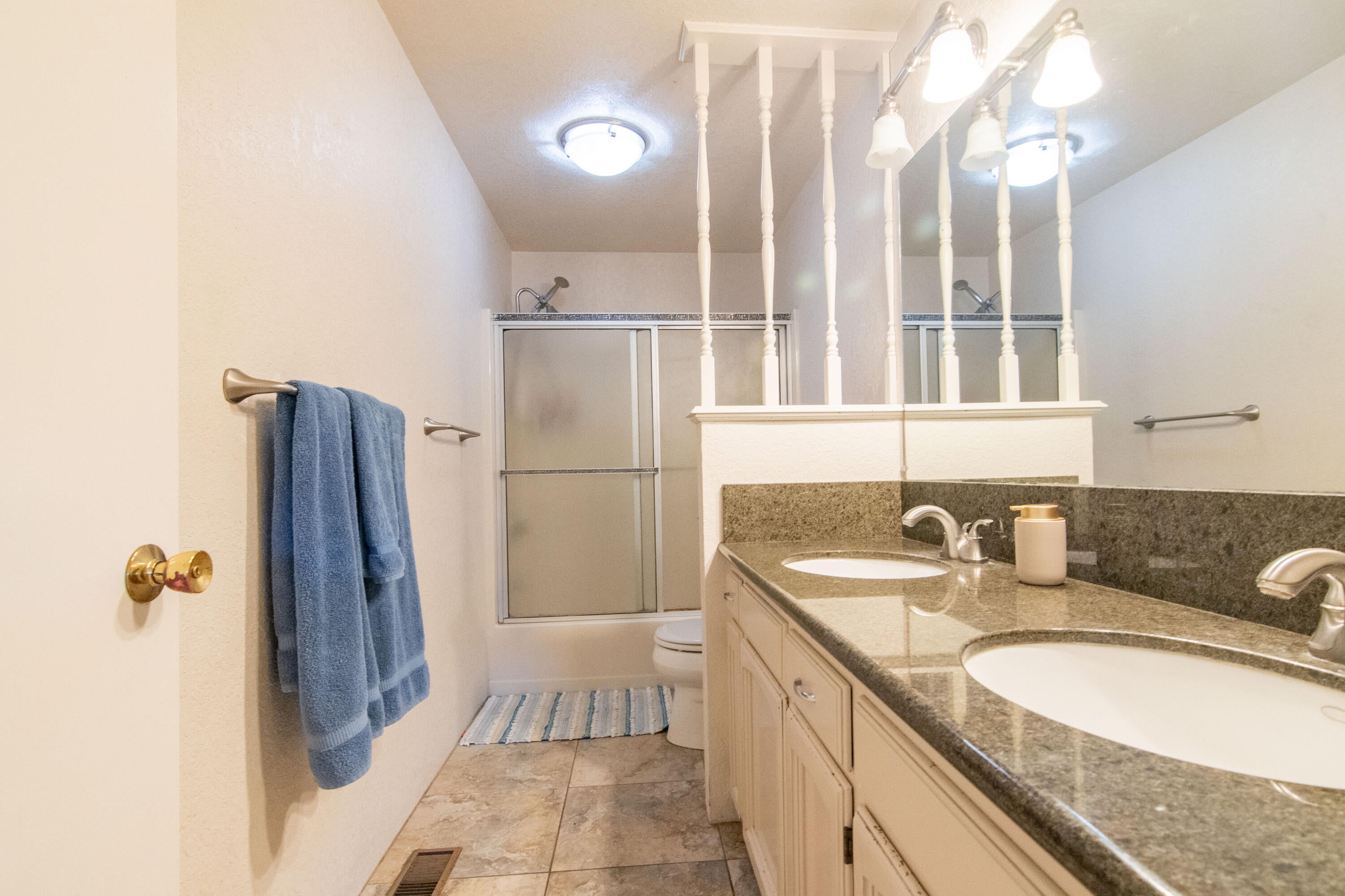 300 Sagamore Road Williams, OR 97544 - Photo 19 of 32 C6948192-459E-4707-A0EB-58251043373C