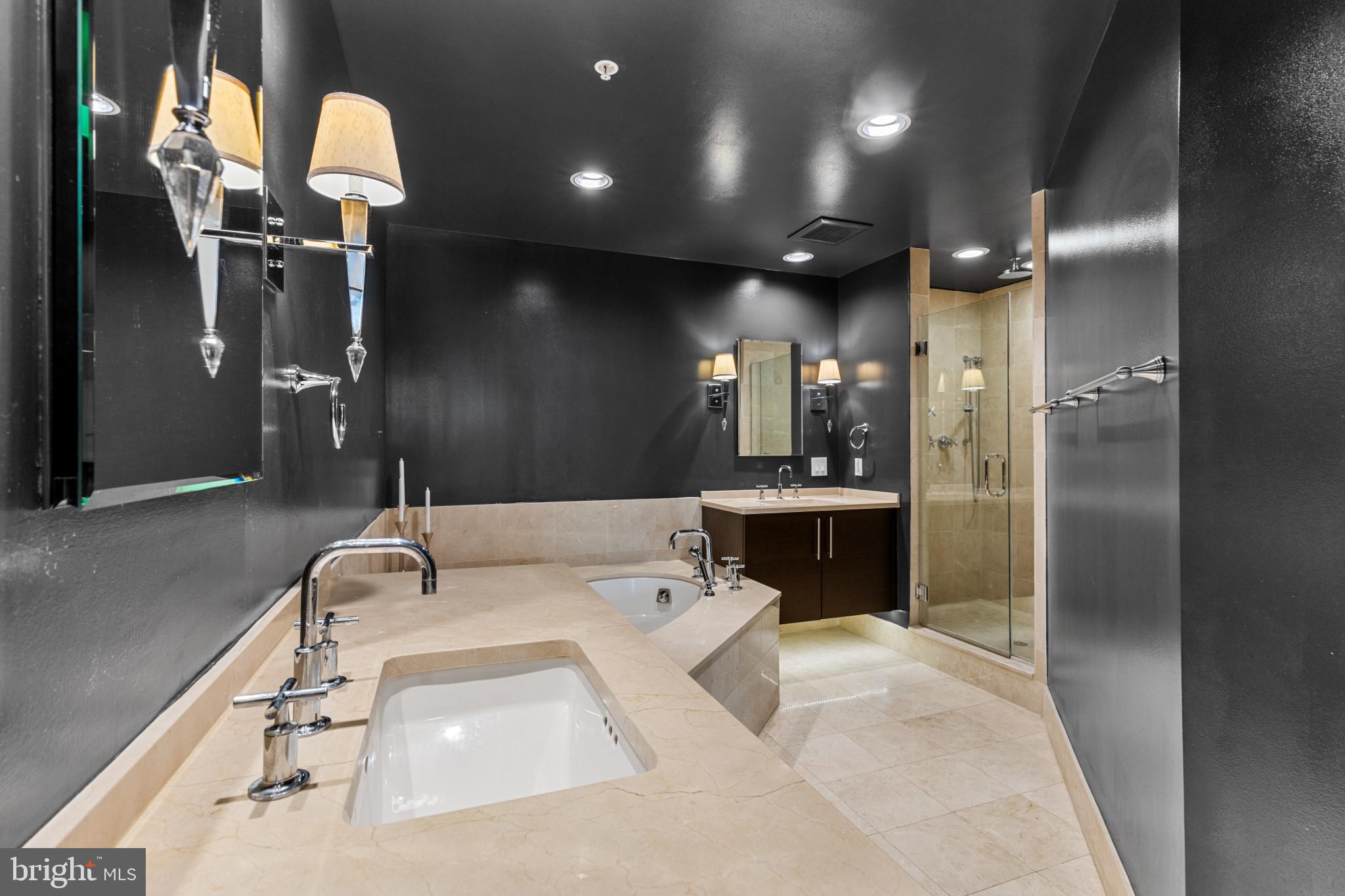 801 Key Highway, Unit 253 Baltimore, MD 21230 - Photo 21 of 38