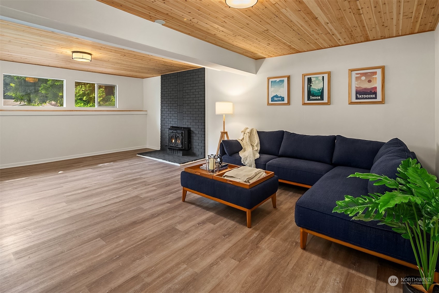 21322 2nd Drive Southeast Bothell, WA 98021 - Photo 18 of 29 a living room with furniture and a wooden floor