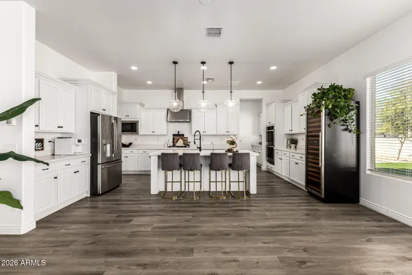 $699,000 | 8502 West Myrtle Avenue, Glendale, AZ 85305