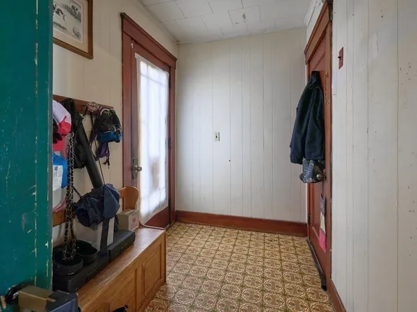 a view of walk in closet