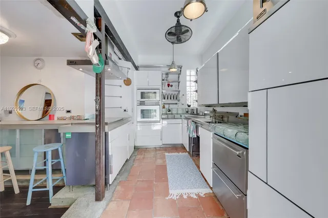 $1,550,000 | 305 Jefferson Avenue, Unit 5, Miami Beach, FL 33139