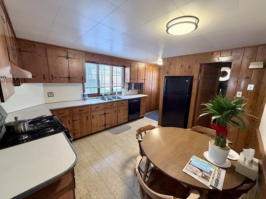 12 Eddie Street Quincy, MA 02169 - Photo 13 of 18