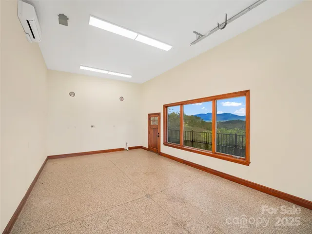 $5,800,000 | 946 Ridge Road, Green Mountain, NC 28740