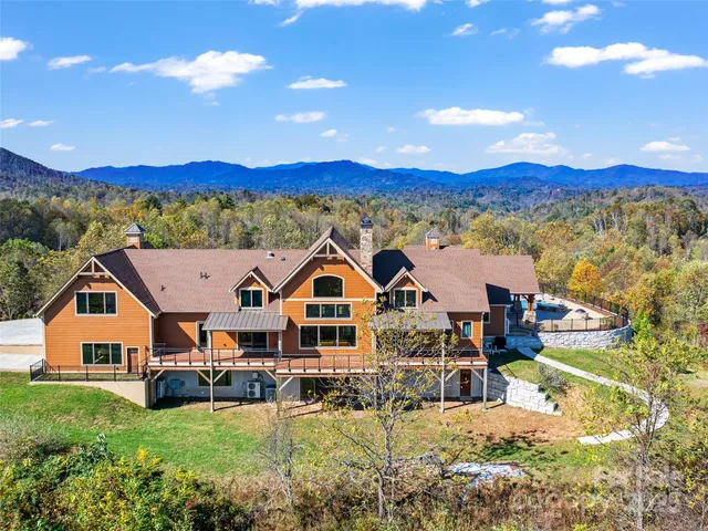 $5,800,000 | 946 Ridge Road, Green Mountain, NC 28740