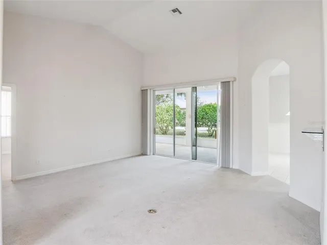 $299,900 | 20806 Queen Alexandra Drive, Leesburg, FL 34748