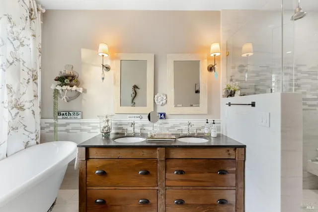 $1,950,000 | 1343 Ash Street, Napa, CA 94559