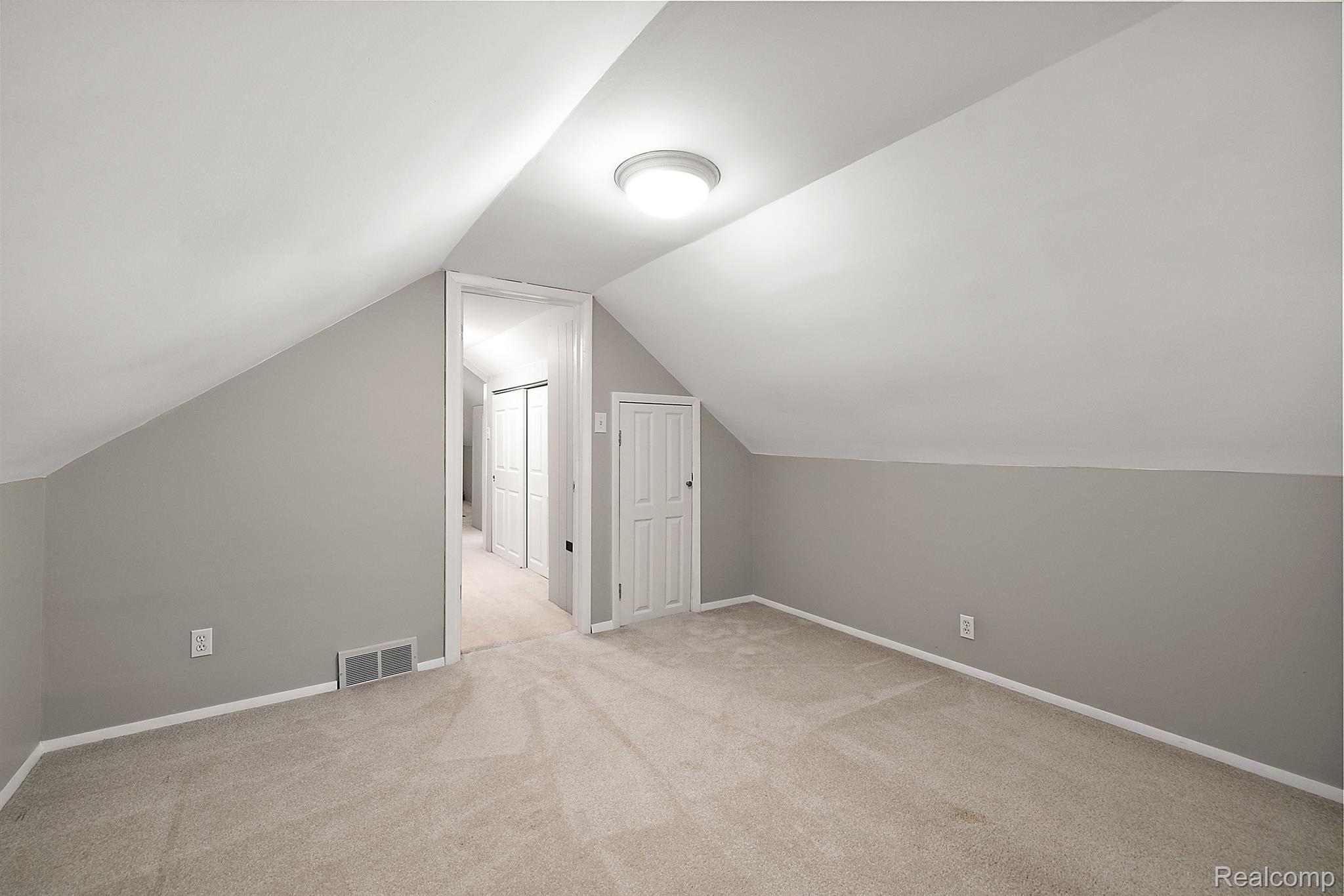 2088 Burdic Street Troy, MI 48085 - Photo 30 of 39
