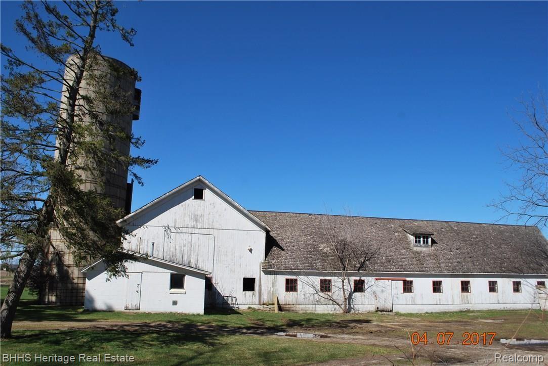4560 North Gregory Road Fowlerville, MI 48836 - Photo 7 of 64 exterior (3).JPG