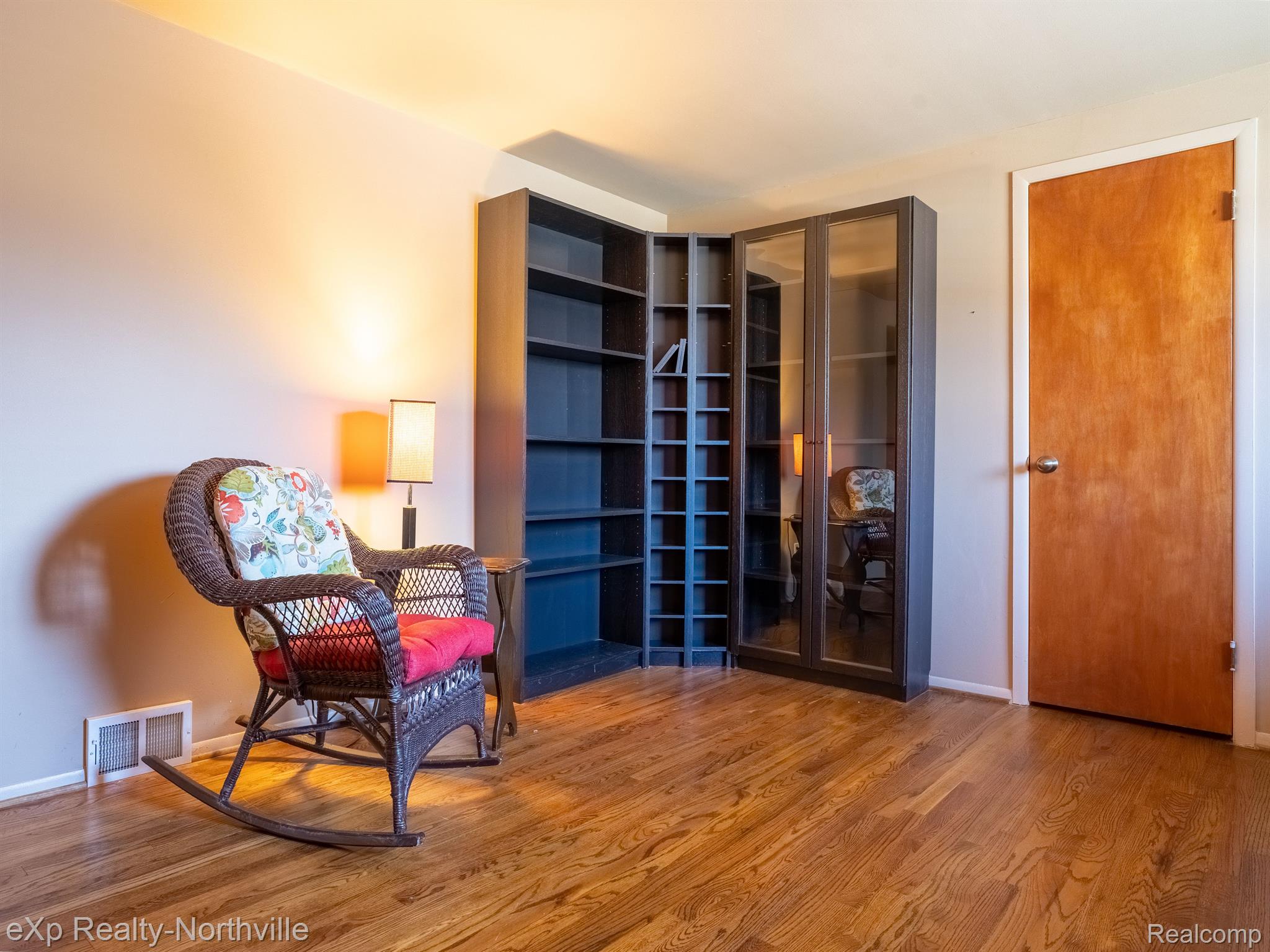 16424 Riverside Drive Livonia, MI 48154 - Photo 50 of 57 Gallery Image 50