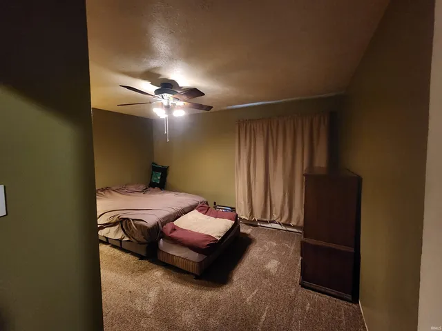 $160,000 | 624 East South F Street, Gas City, IN 46933