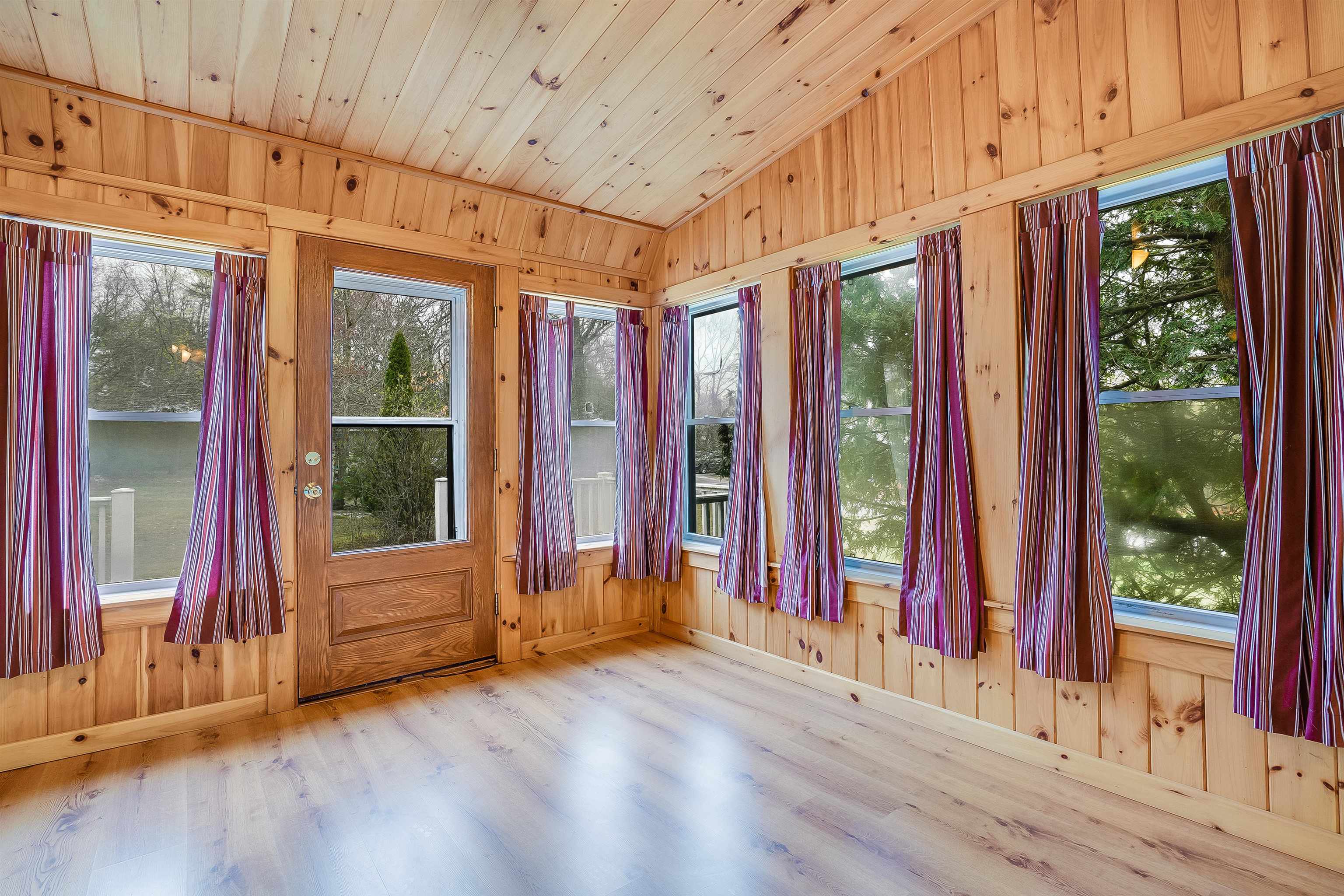 11 Connell Street Hudson, NH 03051 - Photo 13 of 25 Gallery Image 13