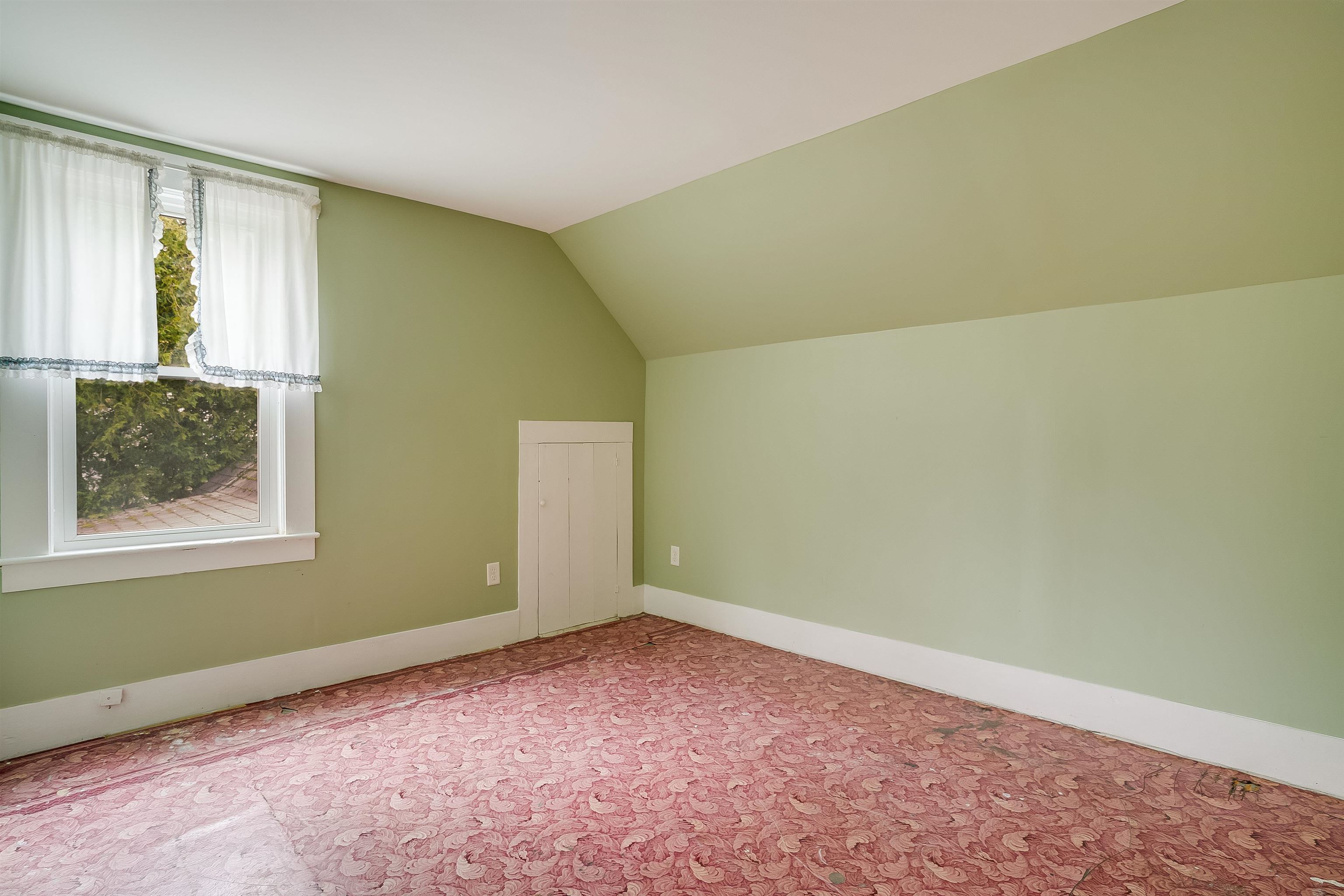 11 Connell Street Hudson, NH 03051 - Photo 22 of 25 Gallery Image 22