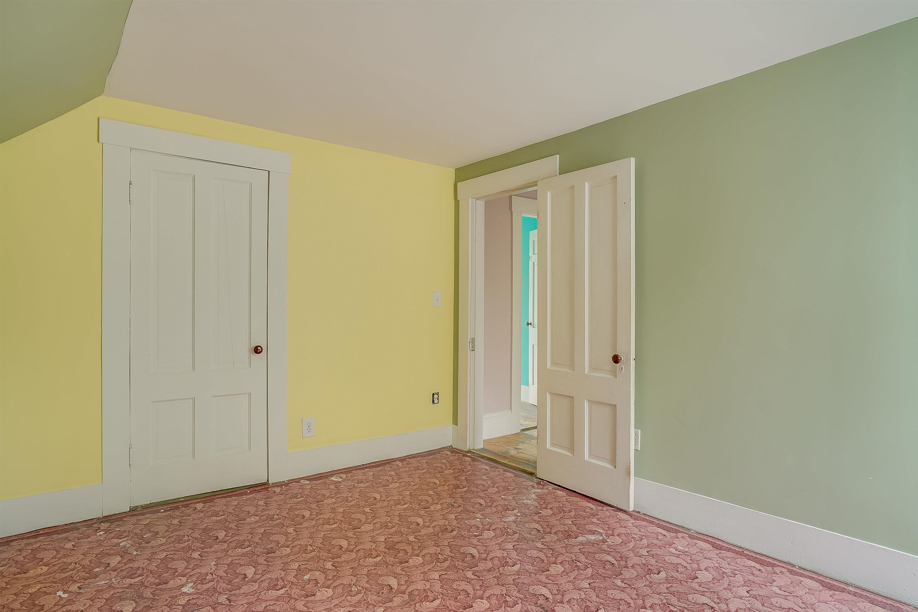 11 Connell Street Hudson, NH 03051 - Photo 23 of 25 Gallery Image 23