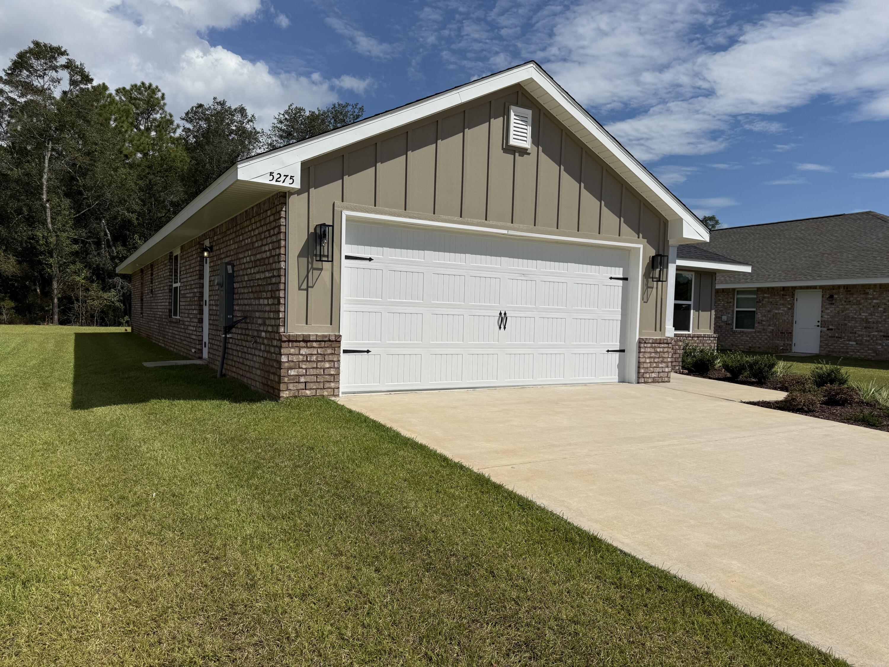 2400 Aleia Lane Crestview, FL 32536 - Photo 2 of 21 IMG_4503
