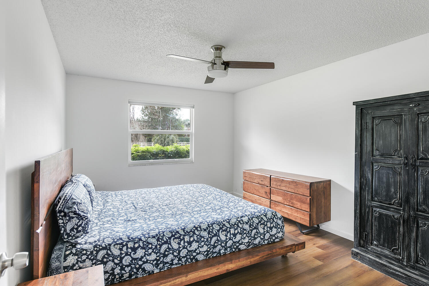 1401 Pelham Road Wellington, FL 33414 - Photo 30 of 44 1401 Pelham Rd Wellington FL-large-027-0