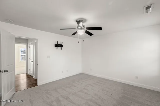 $3,100 | 613 Cray Cove, Jacksonville, NC 28546