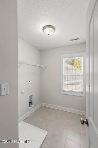 $3,100 | 613 Cray Cove, Jacksonville, NC 28546