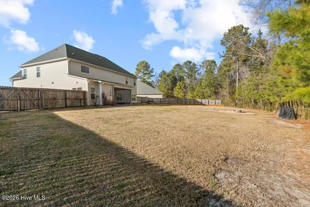 $3,100 | 613 Cray Cove, Jacksonville, NC 28546