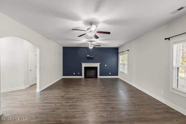 $3,100 | 613 Cray Cove, Jacksonville, NC 28546