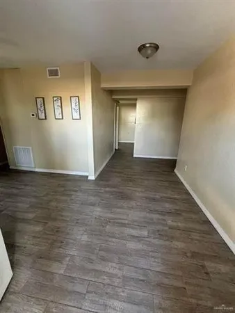 $650 | 1109 Jackson Street, Unit 1 3 4, Zapata, TX 78076