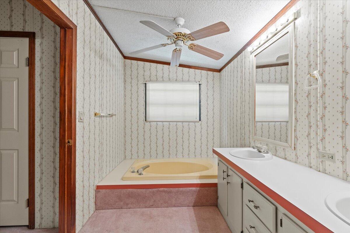1809 Liberty Church Road Hephzibah, GA 30815 - Photo 17 of 25 17-Owners Bathroom