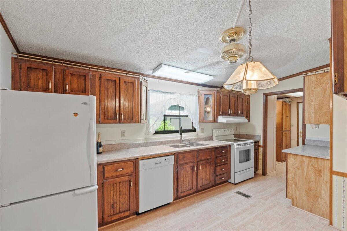 1809 Liberty Church Road Hephzibah, GA 30815 - Photo 6 of 25 06-Kitchen