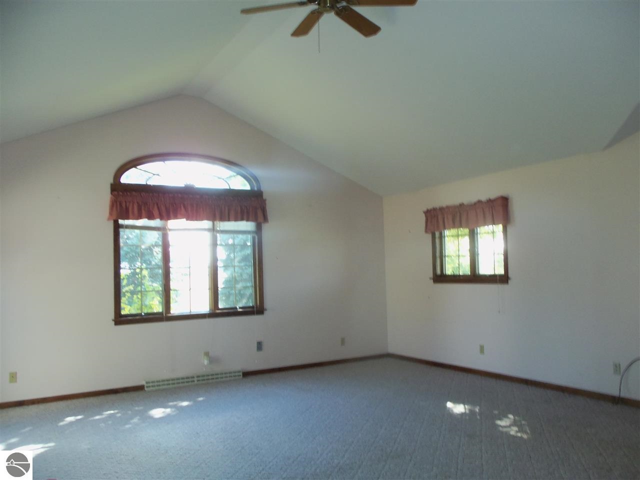 10960 East Wolfe Road Wheeler, MI 48662 - Photo 4 of 40 1790865-3.JPG