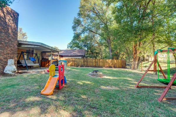 $350,000 | 5 West Brookhollow, Ransom Canyon, TX 79366