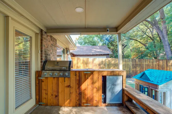 $350,000 | 5 West Brookhollow, Ransom Canyon, TX 79366