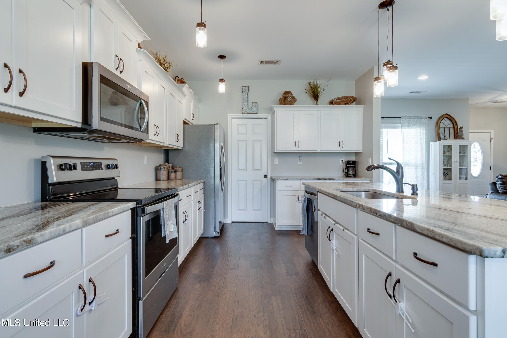 102 Emily Lynn Road Sarah, MS 38665 - Photo 13 of 39 102 Emily Lynn Road-43