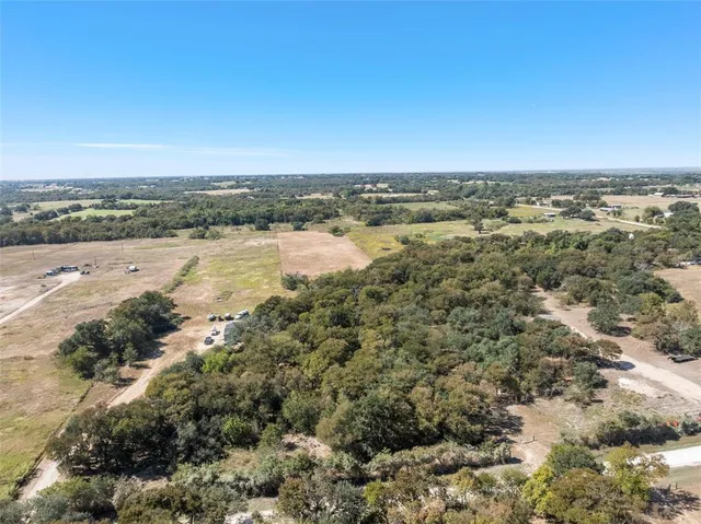 $164,900 | 6.754 County Road 473, Lott, TX 76656